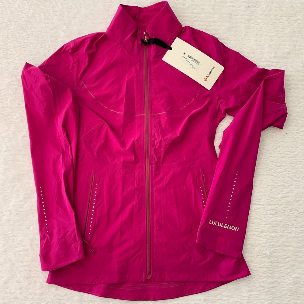 Lululemon NWT Fast and Free Windbreaker 2